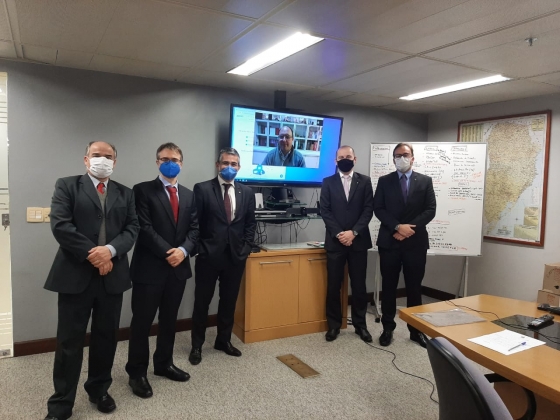 4B06C6F9 ED35 4CFE BE63 D59A033C67B7