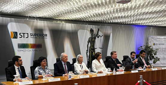 Lançamento Livro Regina Helena 2